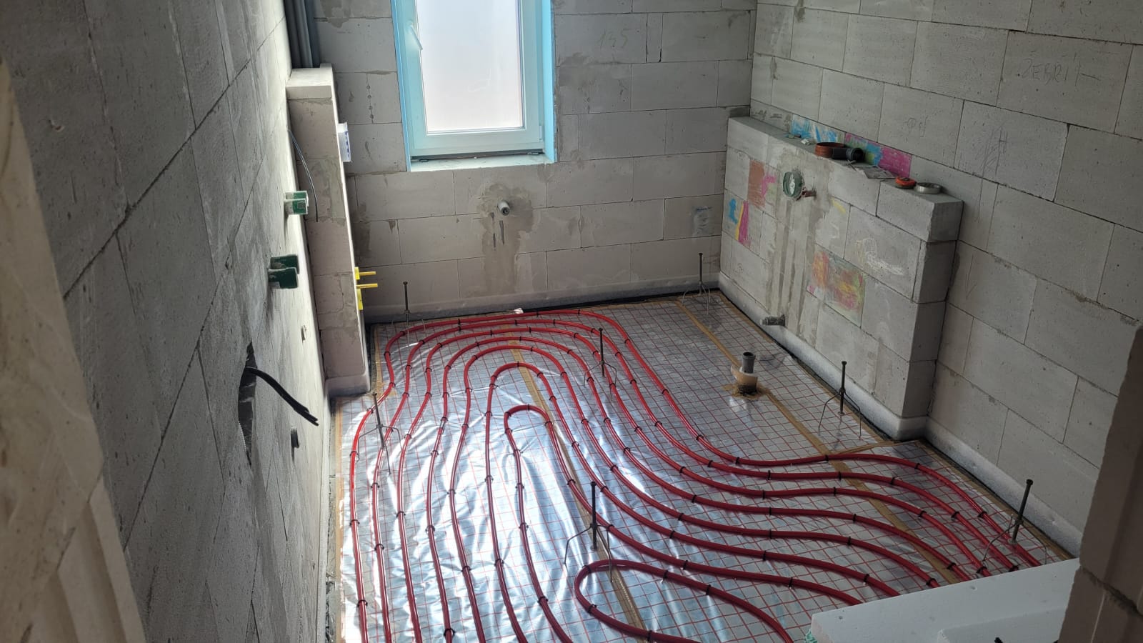 Teplovodní podlahové vytápění Teplovodní podlahové vytápění